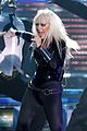 aguilera-performance-2008-vmas