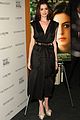 anne-hathaway-married