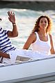 beyonce-boating