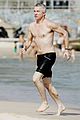 luhrmann-shirtless