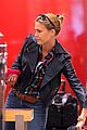 refaeli-plaid