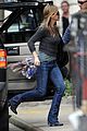 aniston-hug