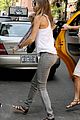 bundchen-nyc-stroll