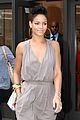rihanna-income