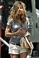 aniston-perky