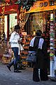 leona-shopping