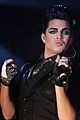 adam-lambert-puckers-up