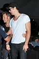 alexander-skarsgard-shoulders