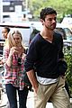 amanda-seyfried-dominic-cooper
