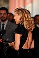 kate-hudson-poncho