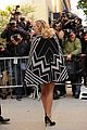 kate-hudson-poncho
