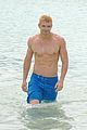kellan-lutz-shirtless