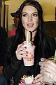 lindsay-lohan-milkshakes