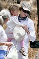nicole-kidman-sunday-hiking