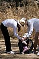 nicole-kidman-sunday-hiking