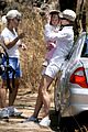 nicole-kidman-sunday-hiking