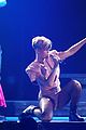 rihanna-lights-netherlands