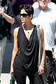halle-berry-rue-57