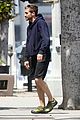 jake-gyllenhaal-gentleman
