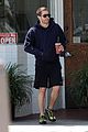 jake-gyllenhaal-gentleman