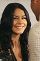 hudgens-lucy-lovely