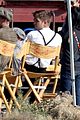 pattinson-smiles-elephants