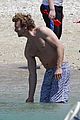 shirtless-simon
