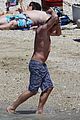 shirtless-simon