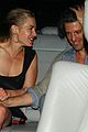 winslet-holding