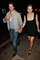 winslet-holding