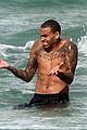 chris-shirtless