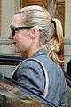 winslet-hands