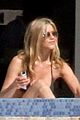 aniston-bikini