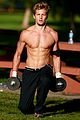 barr-shirtless