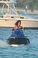 rihanna-jet