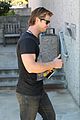 hemsworth-biceps
