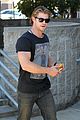 hemsworth-biceps