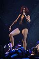 rihanna-performance