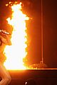 rihanna-performance