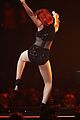 rihanna-performance