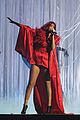 rihanna-performance