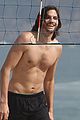 kutcher-volleyball