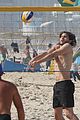 kutcher-volleyball