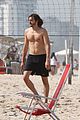 kutcher-volleyball