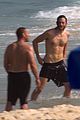 kutcher-volleyball