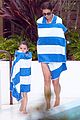 holmes-towel