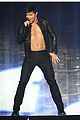 ricky-shirtless