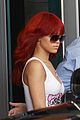 rihanna-kissy