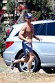 penn-shirtless2