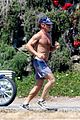 penn-shirtless2